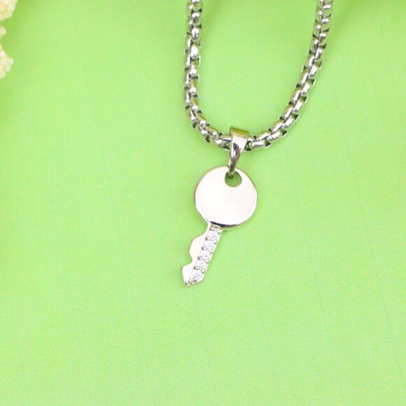 "Stylish Silver Key Design Pendant in Gold Plated Brass, XPPT1630 - Picture 11 of 12